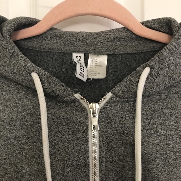 H&M Divided Hoodie - Picture 5 of 13